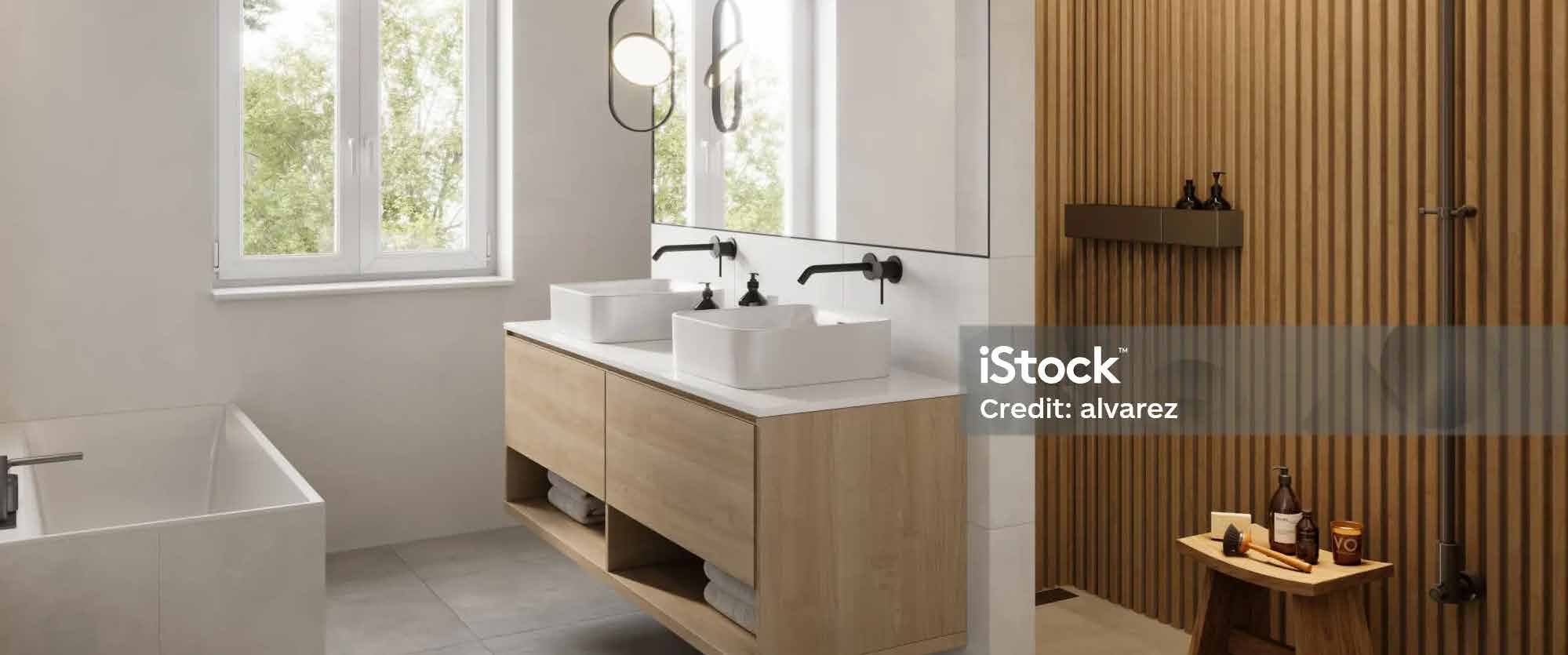 Modernes Badezimmer mit Holzverkleidung